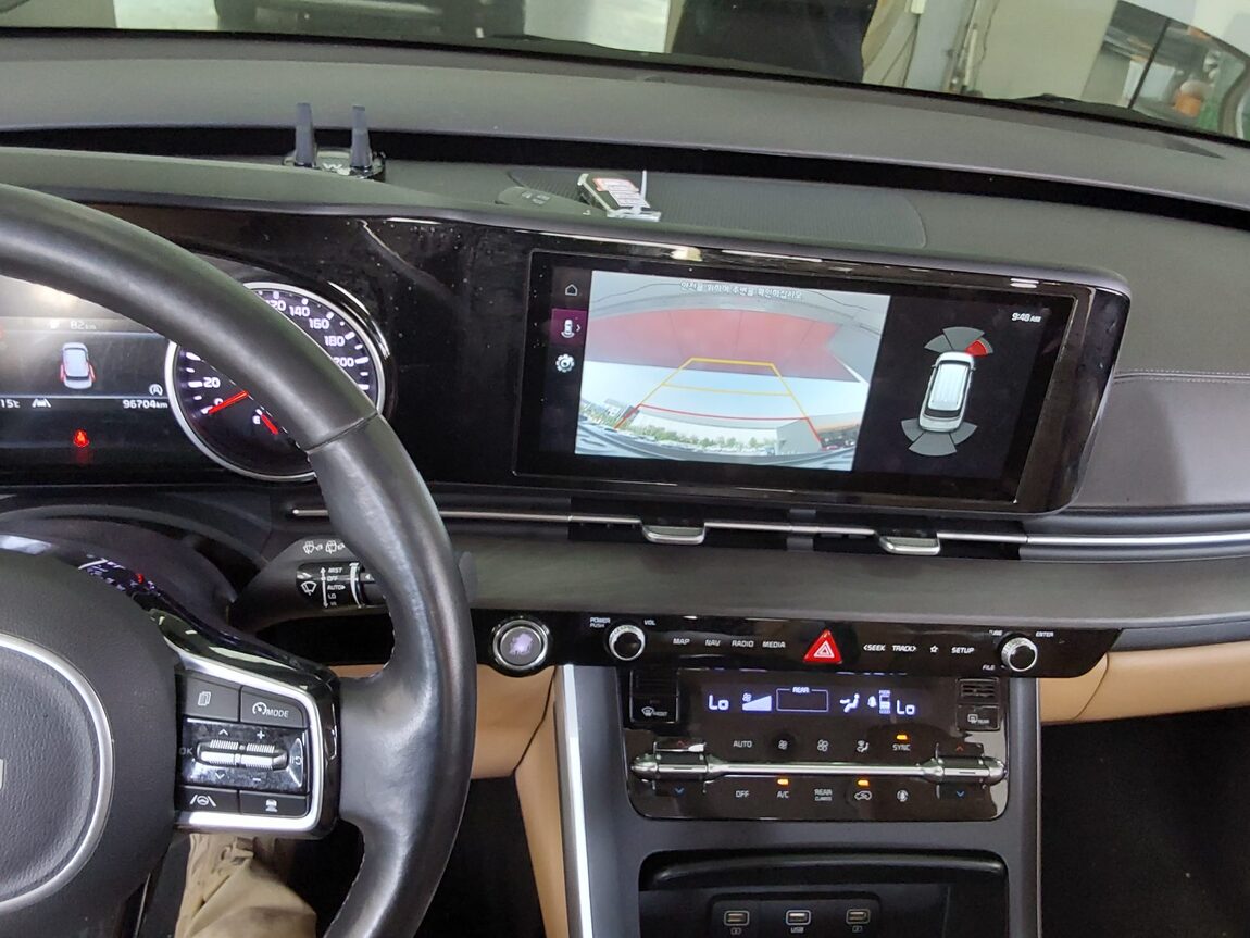 KIA NEW CARNIVAL (KA4) 9-SEATER DIESEL PRESTIGE 2022 - zdjęcie 17