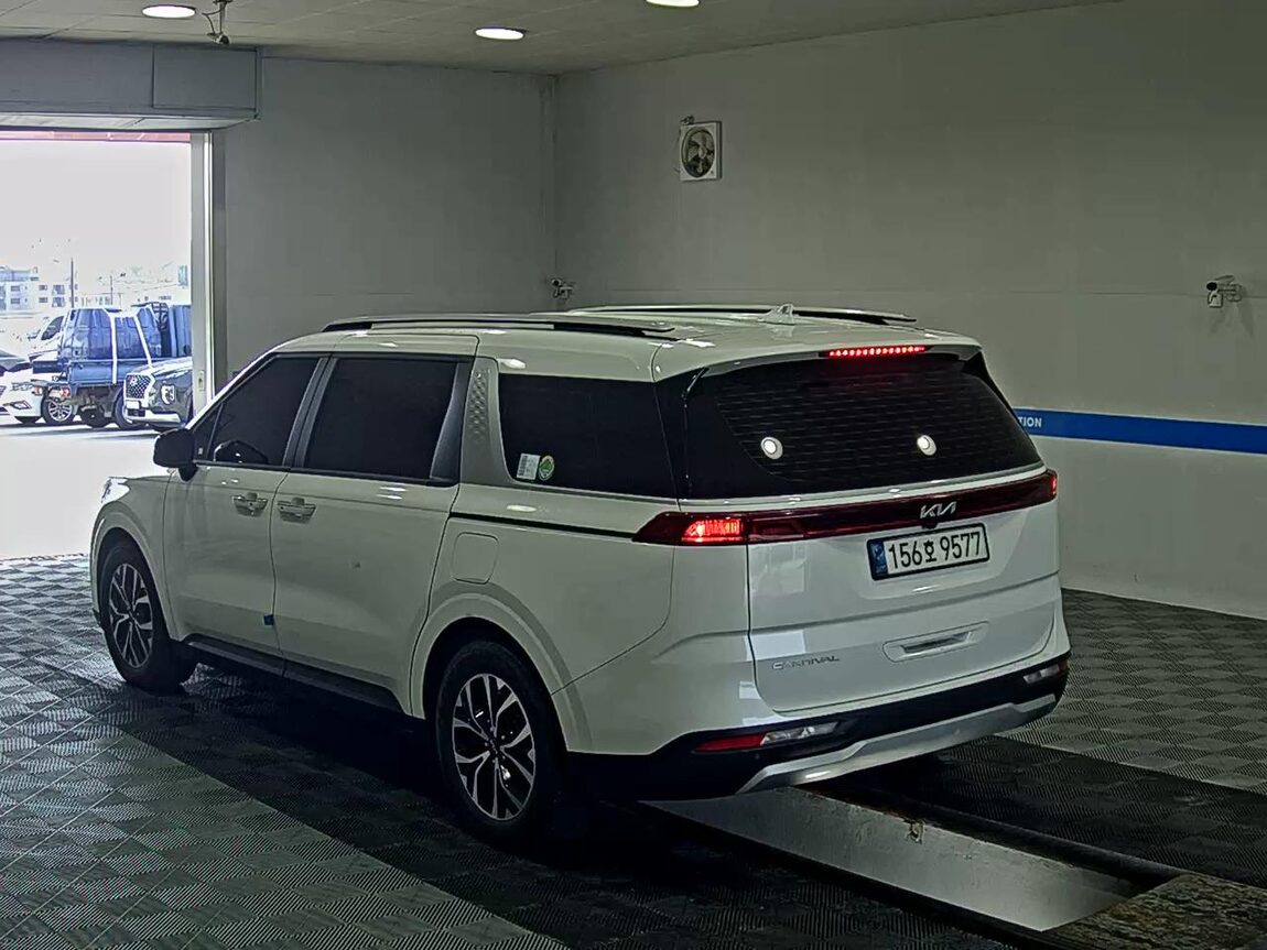 KIA NEW CARNIVAL (KA4) 9-SEATER DIESEL PRESTIGE 2022 - zdjęcie 6