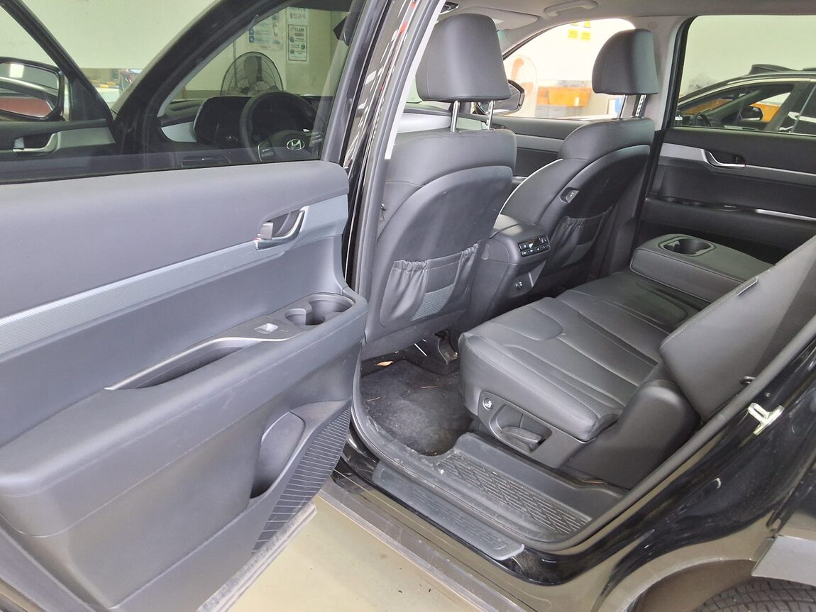 HYUNDAI THE NEW PALISADE 2.2 DIESEL 2WD EXCLUSIVE 2023 - zdjęcie 12