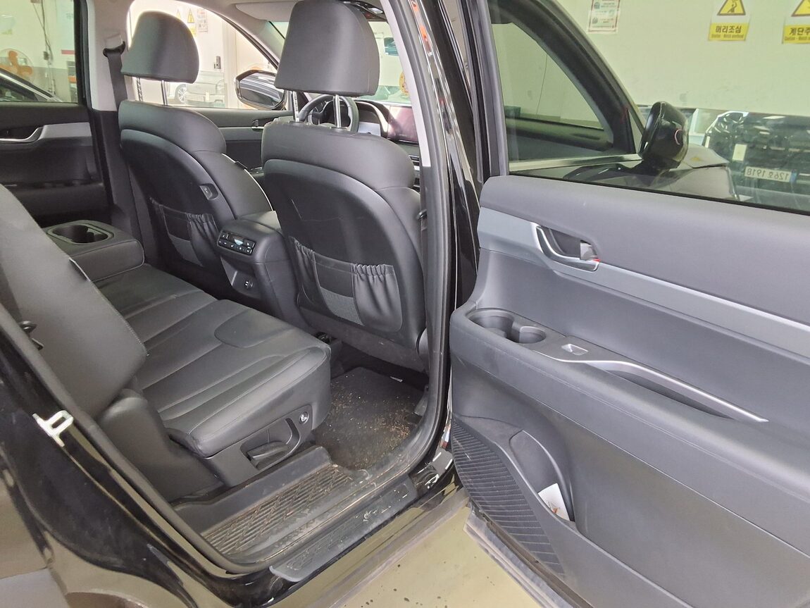 HYUNDAI THE NEW PALISADE 2.2 DIESEL 2WD EXCLUSIVE 2023 - zdjęcie 13