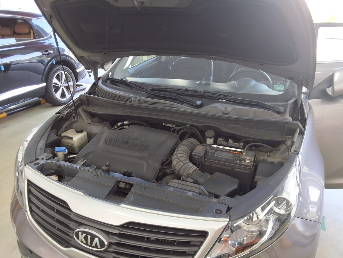 KIA SPORTAGE R DIESEL R2.0 2WD TLX PREMIUM 2011 - zdjęcie 19