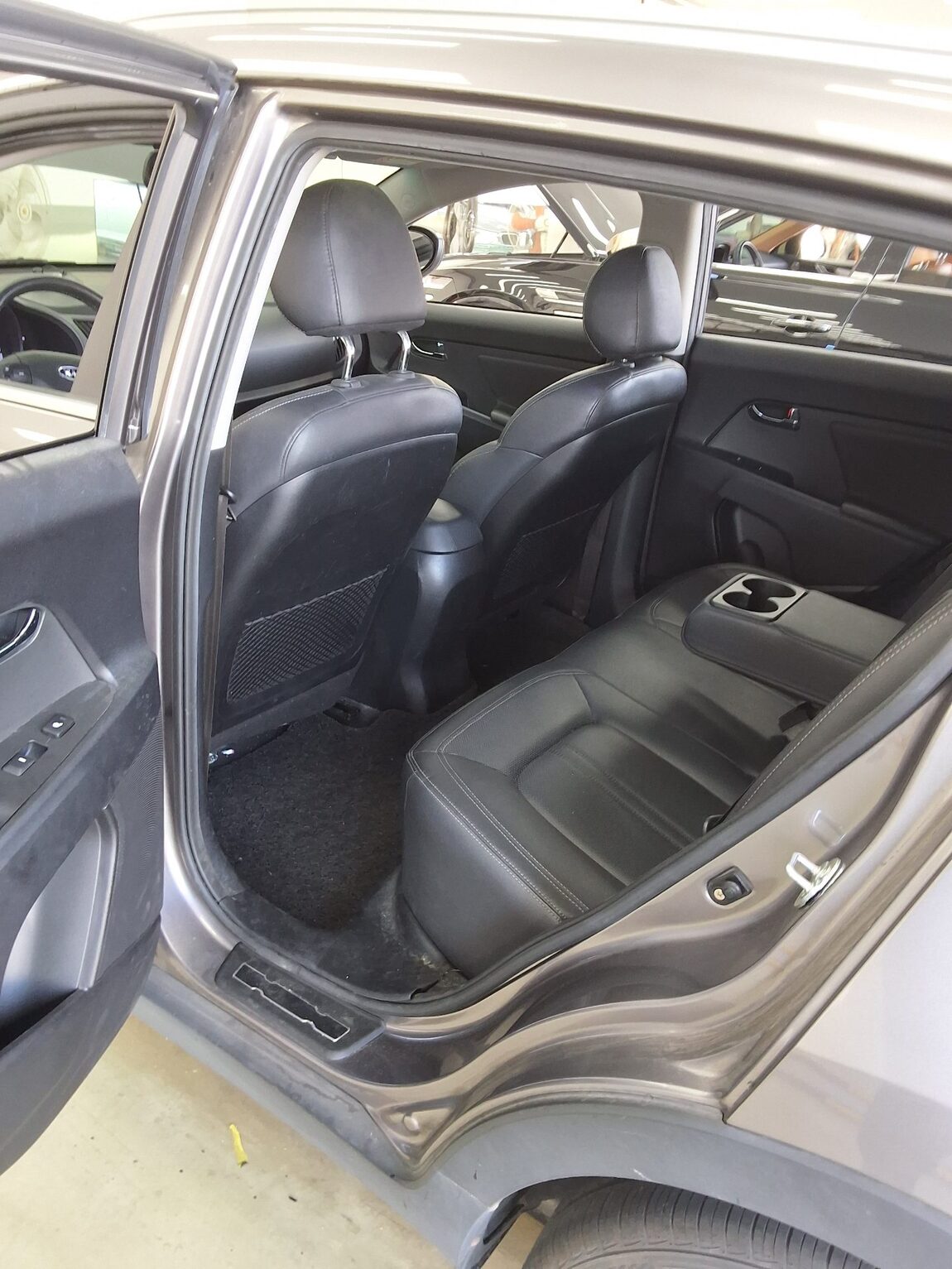 KIA SPORTAGE R DIESEL R2.0 2WD TLX PREMIUM 2011 - zdjęcie 12