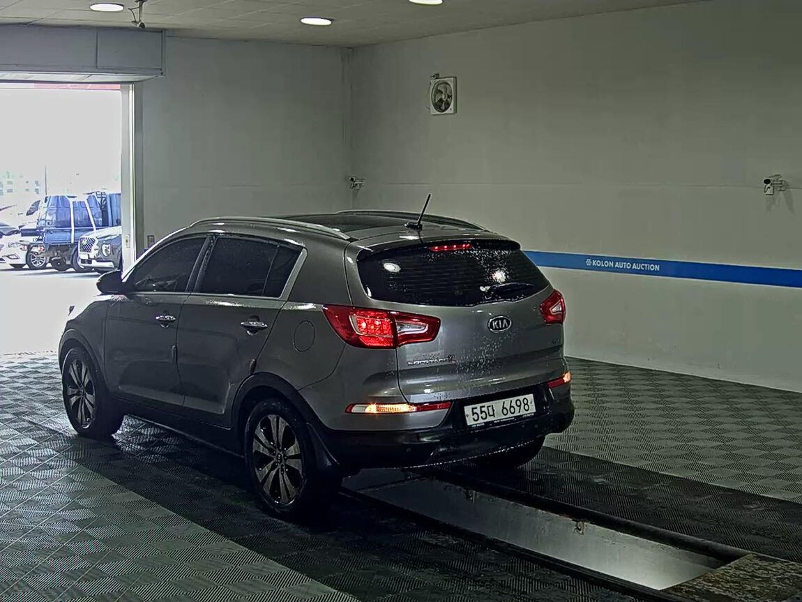 KIA SPORTAGE R DIESEL R2.0 2WD TLX PREMIUM 2011 - zdjęcie 6