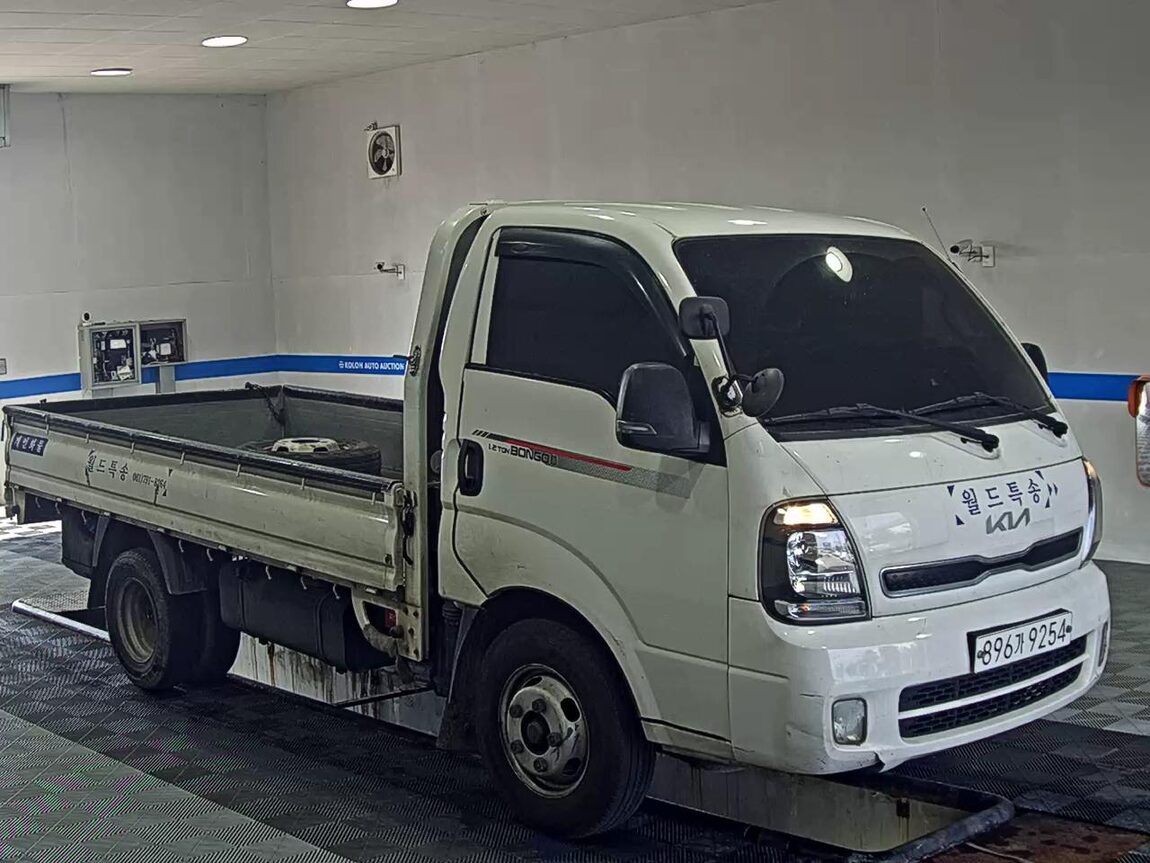 KIA THE NEW BONGO III CARGO 1.2 TON STANDARD CAB EXTRA LONG WHEELBASE GLS 2022 - zdjęcie 3