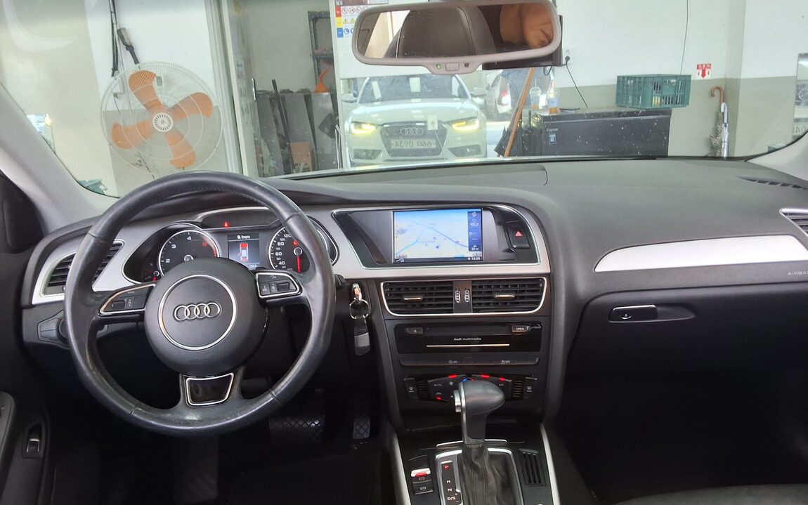AUDI A4 (4TH GEN) 30 TDI 2016 - zdjęcie 11