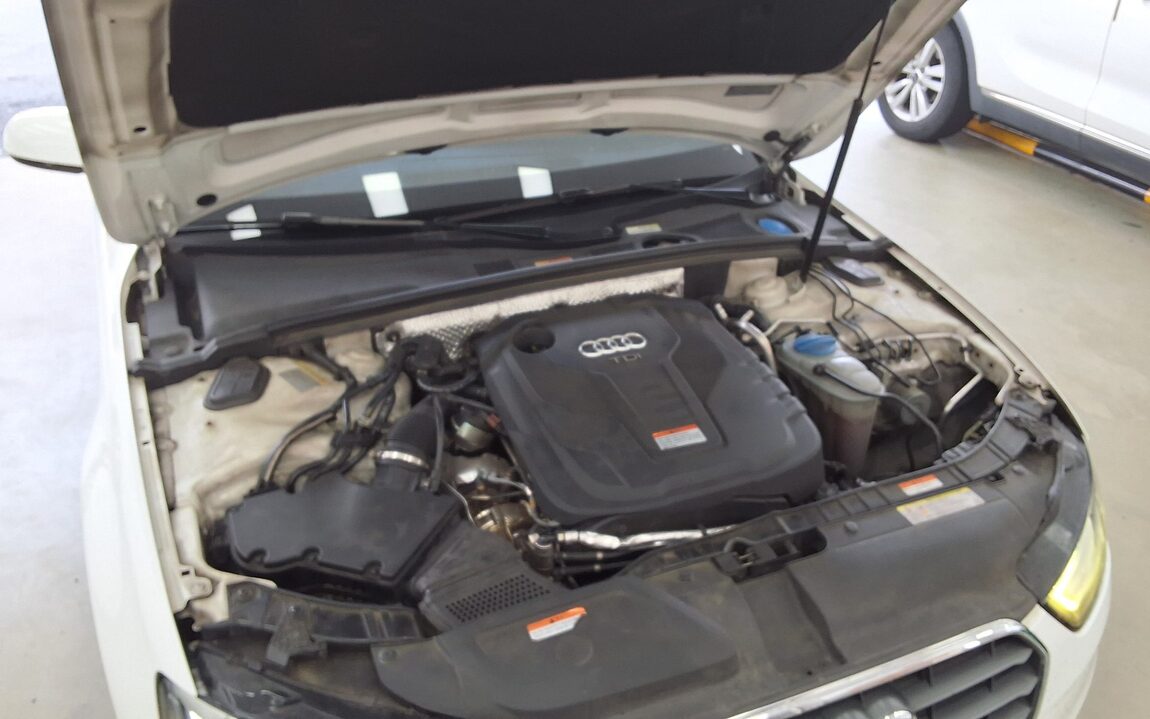 AUDI A4 (4TH GEN) 30 TDI 2016 - zdjęcie 21