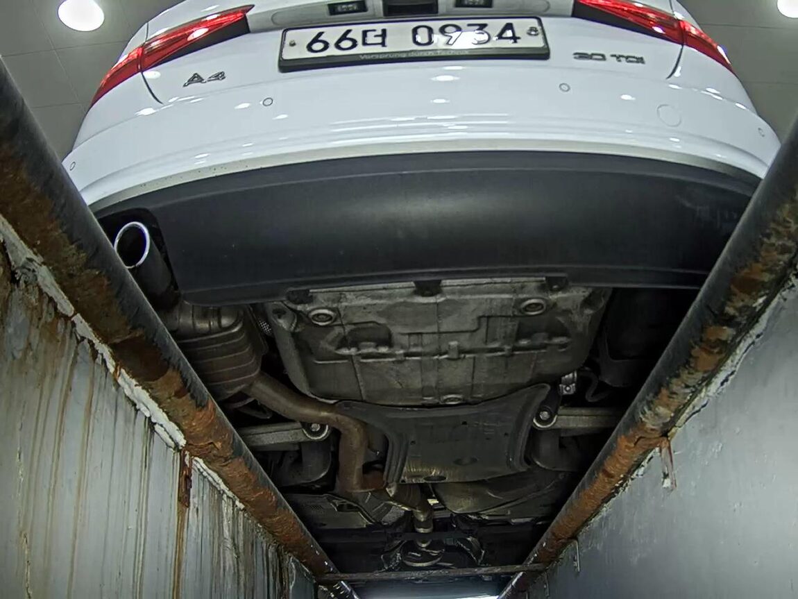 AUDI A4 (4TH GEN) 30 TDI 2016 - zdjęcie 8