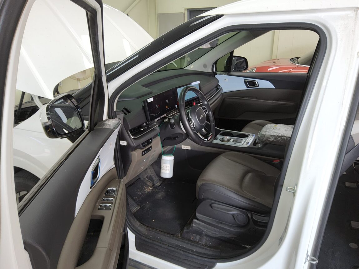 KIA THE NEW CARNIVAL (KA4) 9-SEATER DIESEL PRESTIGE 2024 - zdjęcie 10