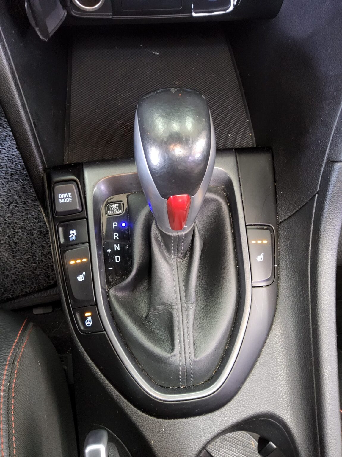 HYUNDAI VELOSTER (JS) 1.4 TURBO MODERN CORE 2018 - zdjęcie 18