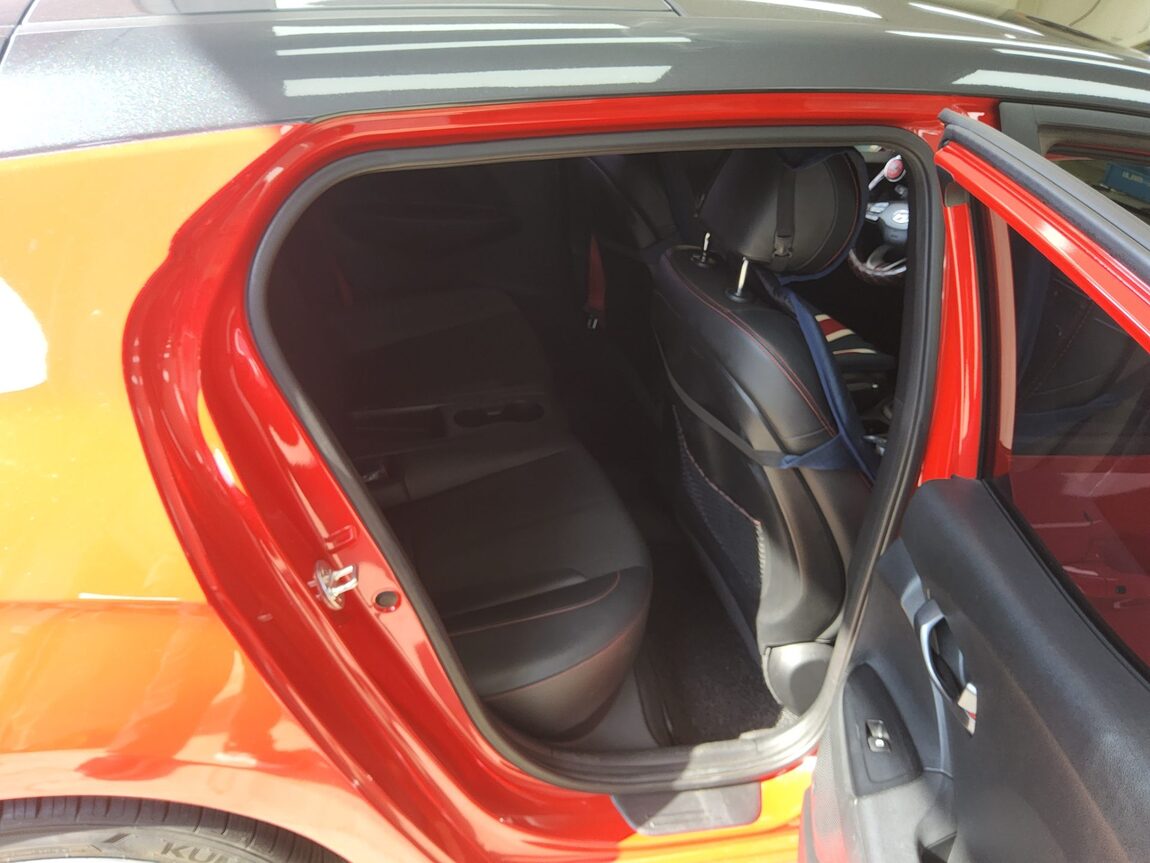 HYUNDAI VELOSTER (JS) 1.4 TURBO MODERN CORE 2018 - zdjęcie 12