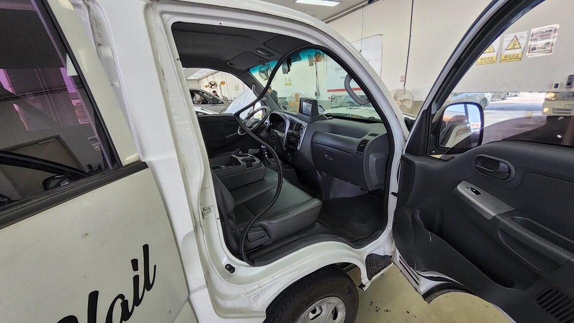 KIA BONGO III CARGO CRDi DOUBLE CAB EXTRA LONG WHEELBASE 2016 - zdjęcie 14