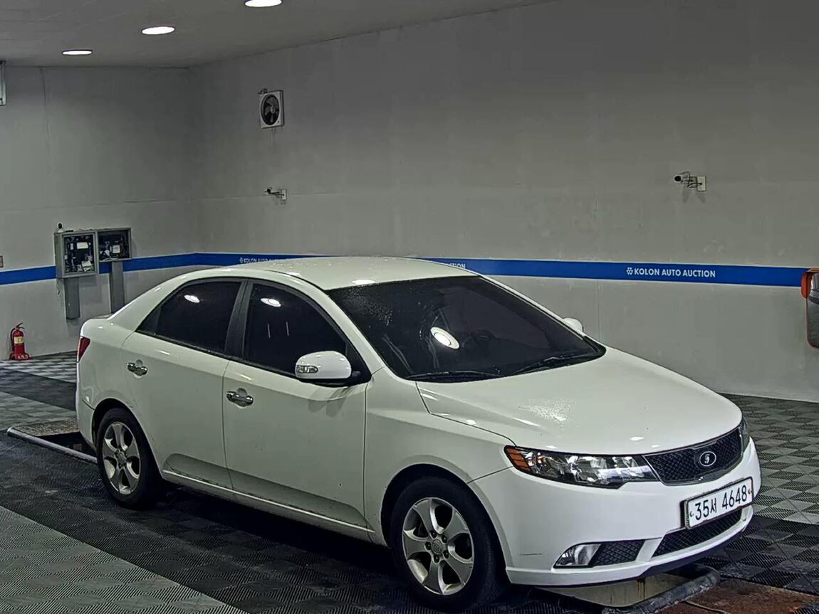 KIA FORTE 1.6 CVVT PREMIUM Si BLACK 2009 - zdjęcie 3