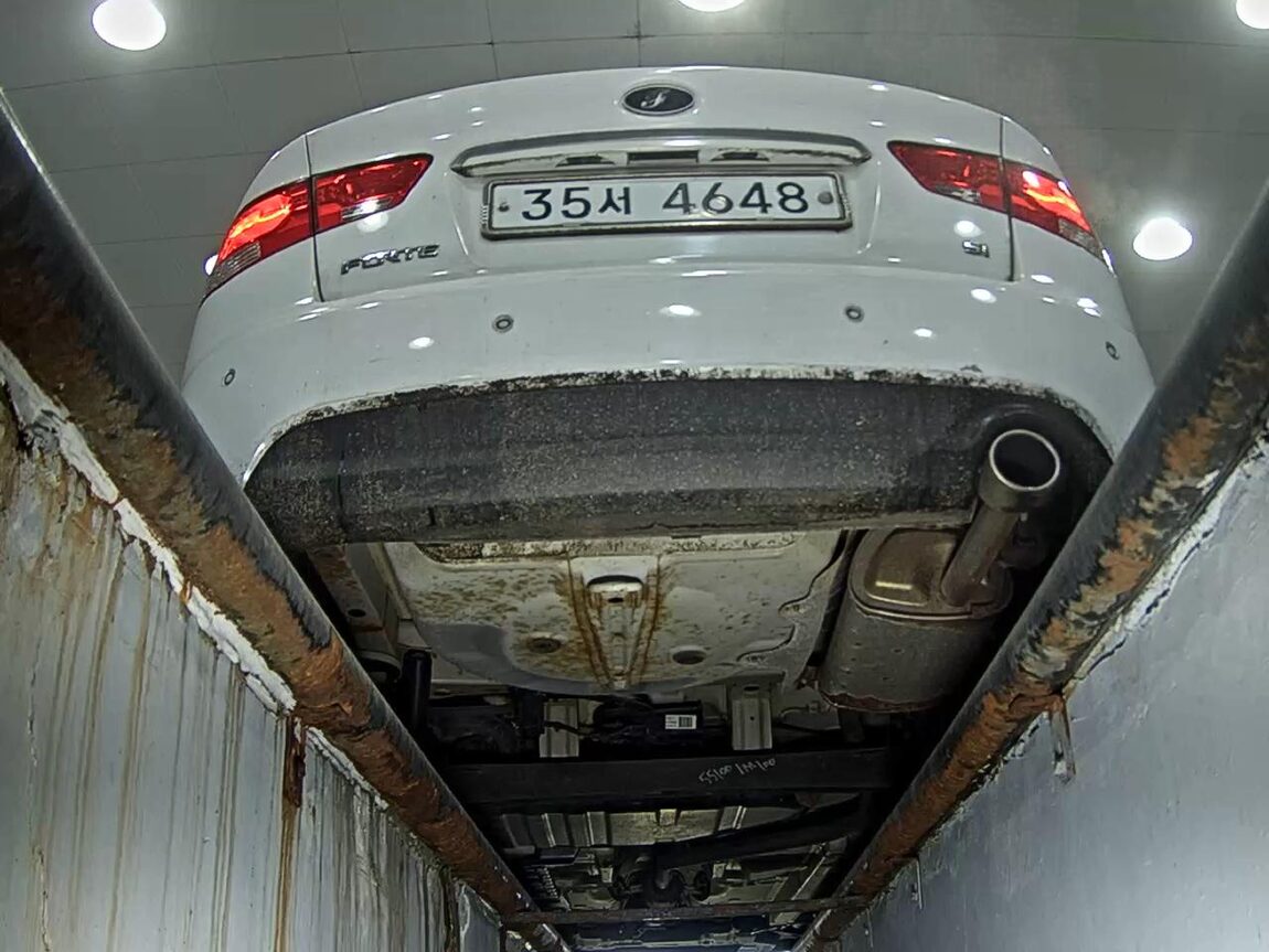 KIA FORTE 1.6 CVVT PREMIUM Si BLACK 2009 - zdjęcie 8