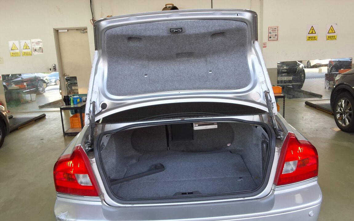 VOLVO S80 (1ST GEN) 2.0T 2006 - zdjęcie 15