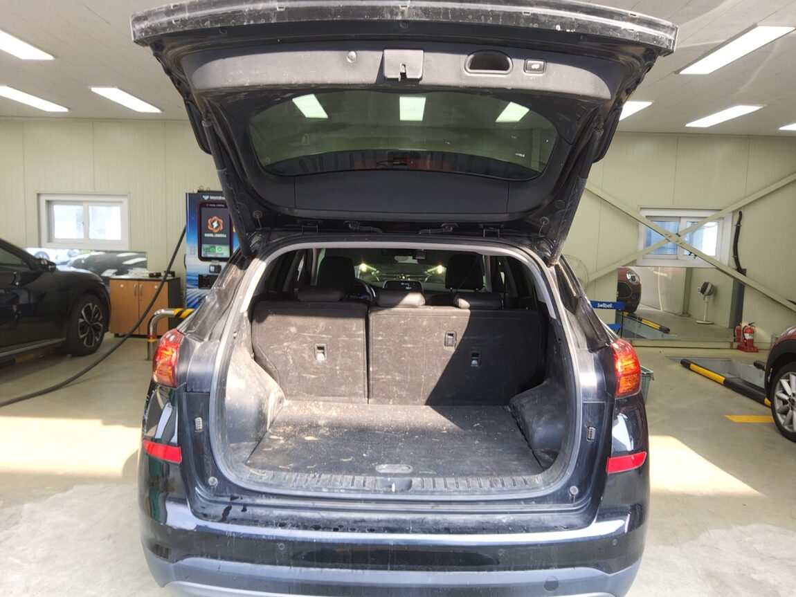 HYUNDAI NEW TUCSON 2.0 DIESEL 2WD MODERN 2020 - zdjęcie 15