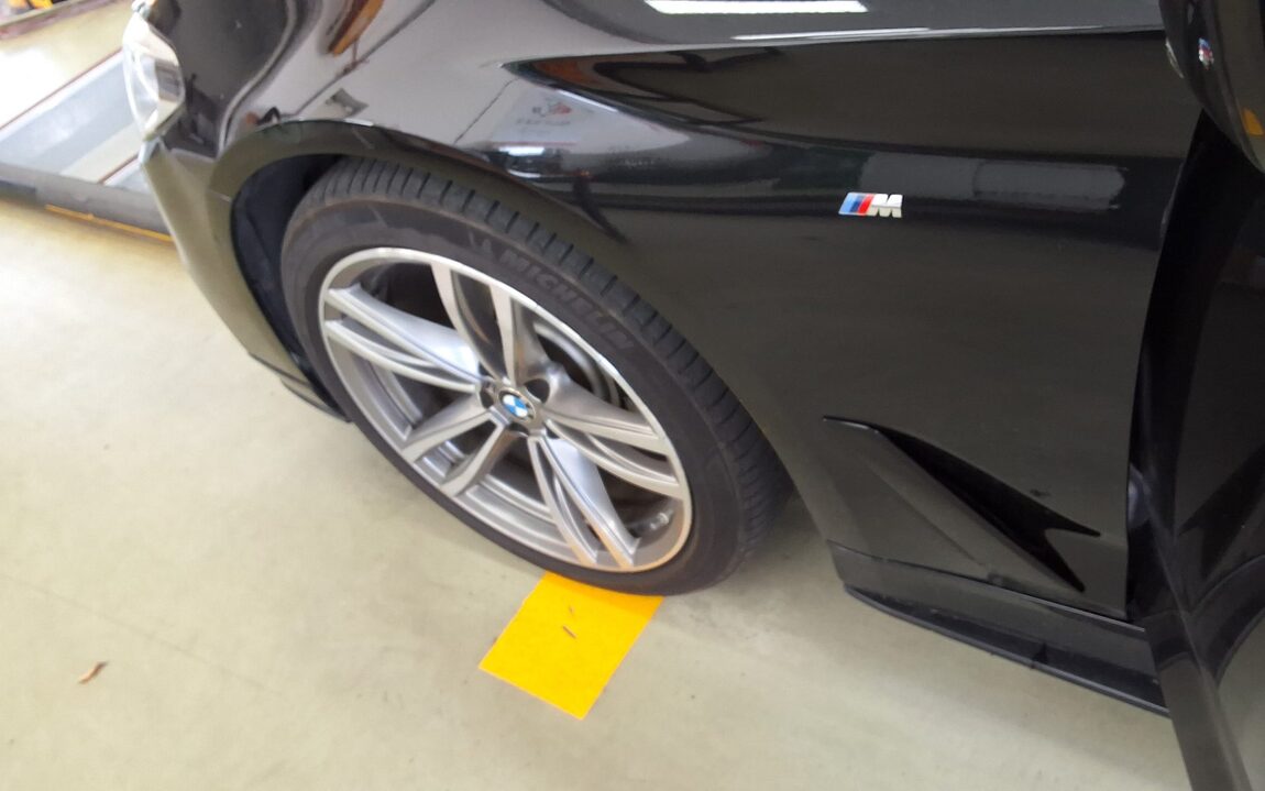 BMW 5 SERIES (7TH GEN) 520d M SPORT PACK PLUS 2017 - zdjęcie 25