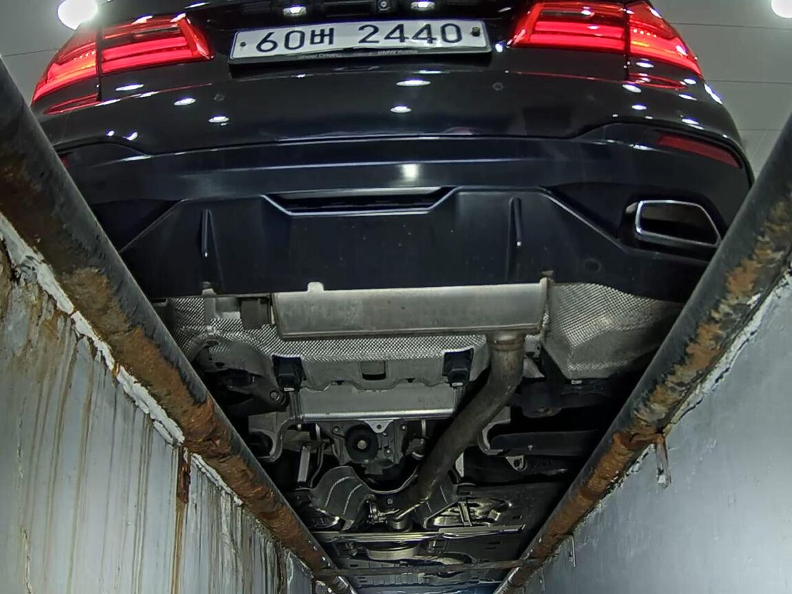 BMW 5 SERIES (7TH GEN) 520d M SPORT PACK PLUS 2017 - zdjęcie 8