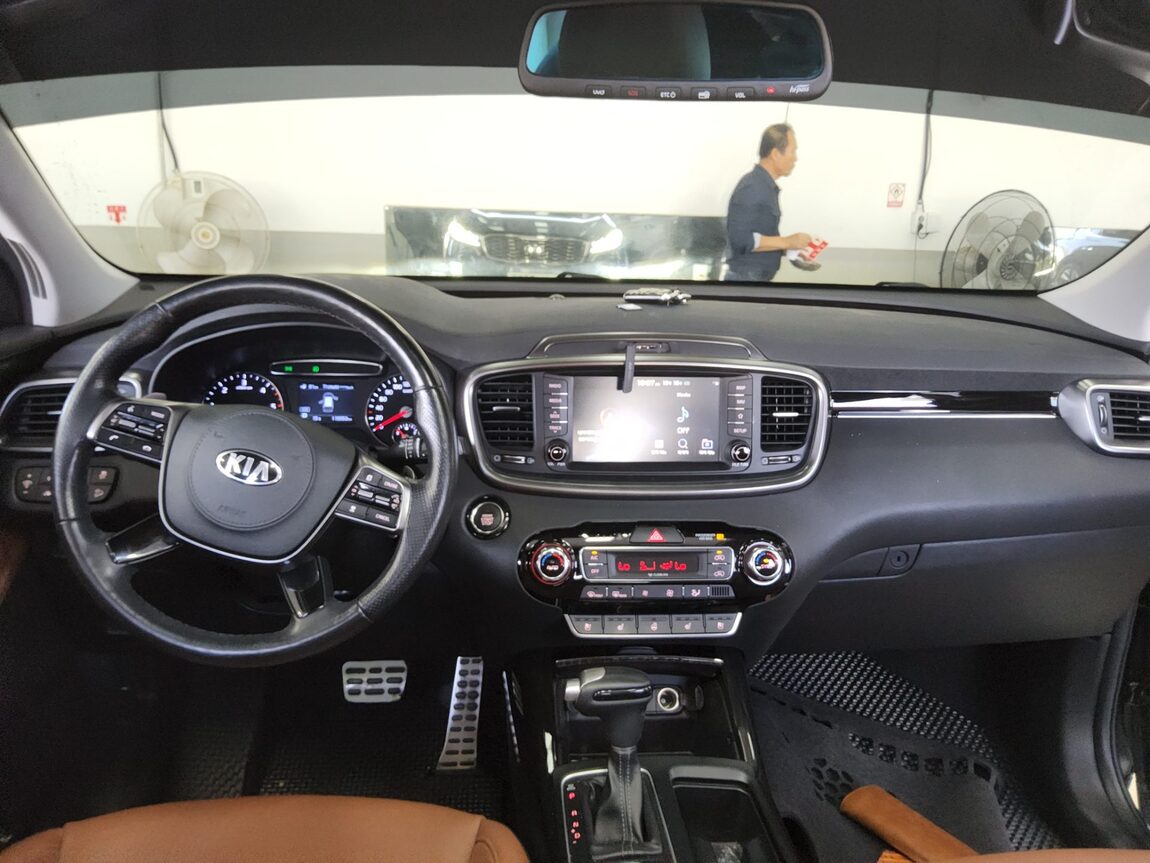 KIA THE NEW SORENTO DIESEL R2.2 4WD MASTER SPECIAL 2020 - zdjęcie 11