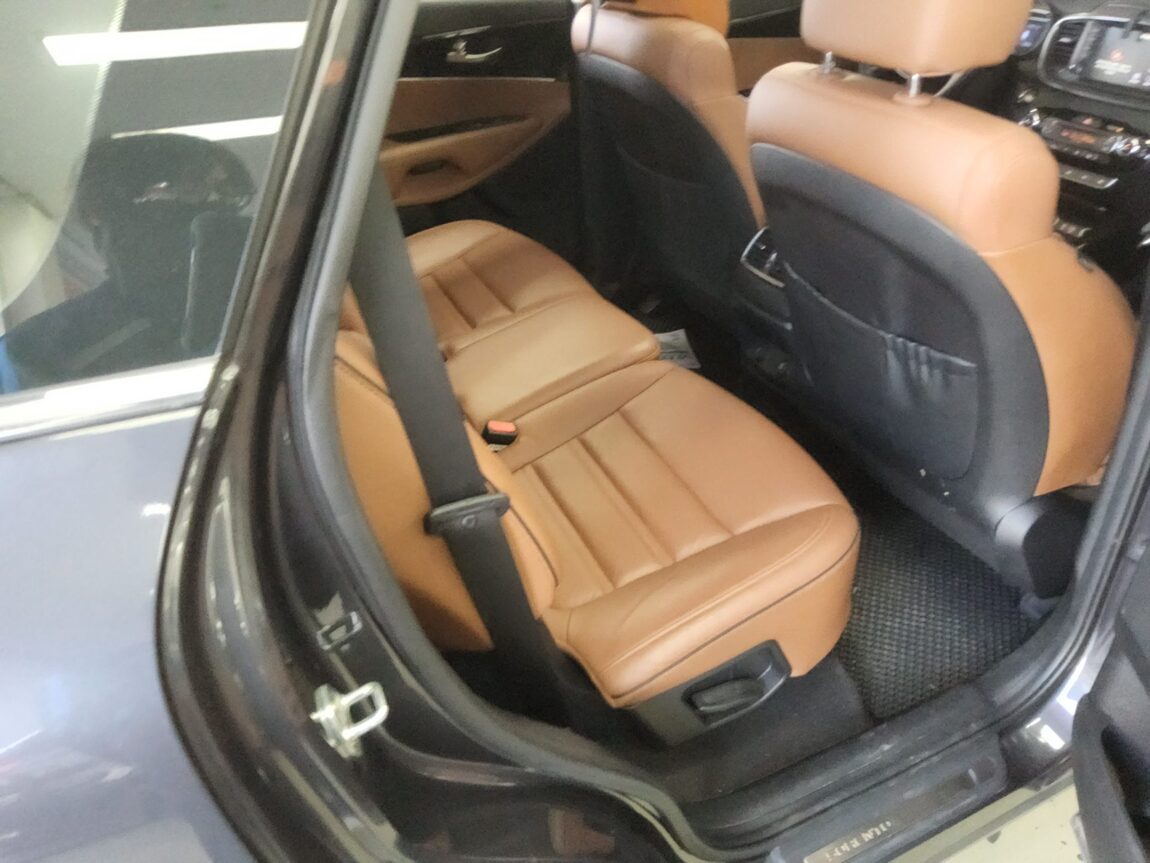 KIA THE NEW SORENTO DIESEL R2.2 4WD MASTER SPECIAL 2020 - zdjęcie 13