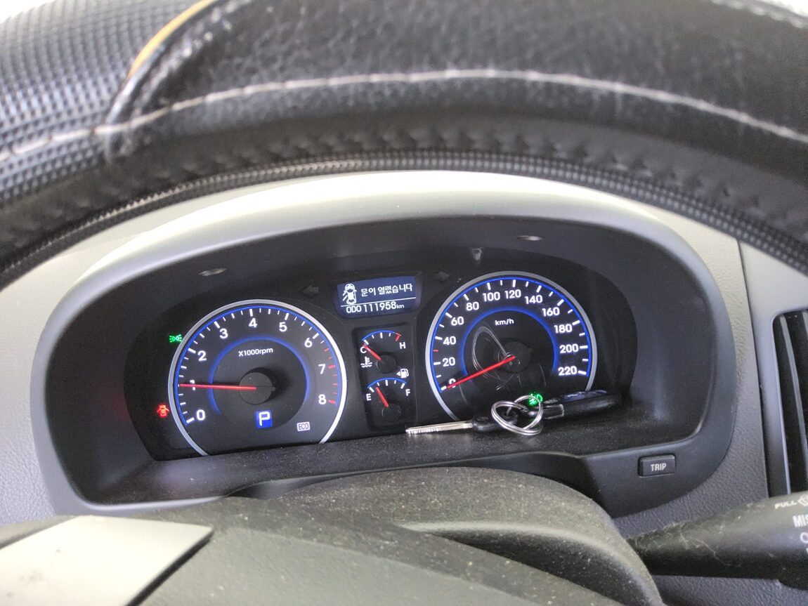 HYUNDAI AVANTE HD 1.6 VVT S16 LUXURY 2010 - zdjęcie 9