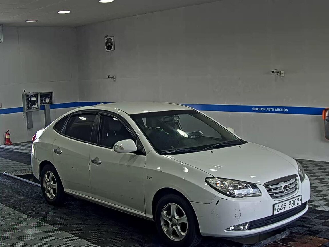 HYUNDAI AVANTE HD 1.6 VVT S16 LUXURY 2010 - zdjęcie 3