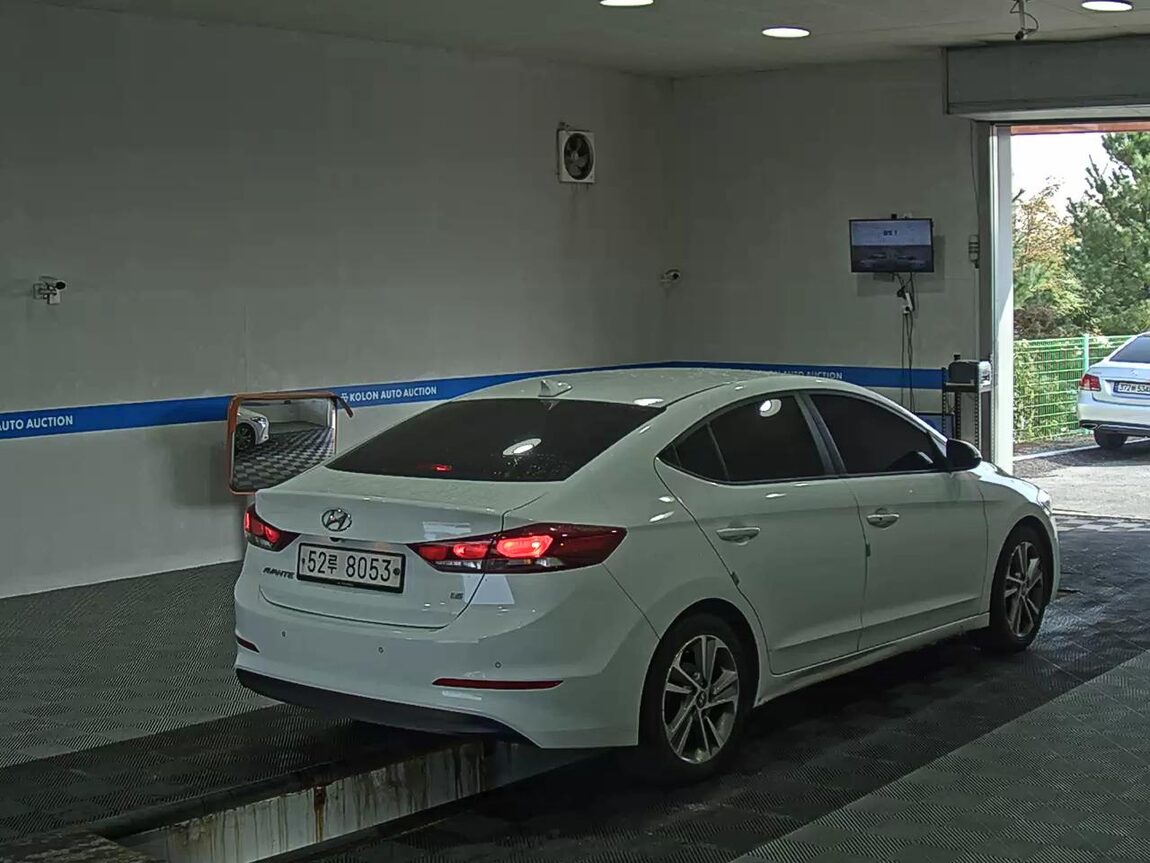HYUNDAI AVANTE AD 1.6 GDi VALUE PLUS 2018 - zdjęcie 5