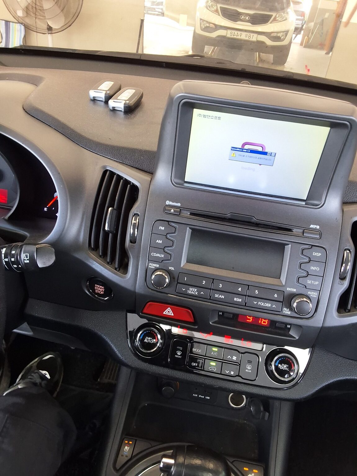 KIA SPORTAGE R DIESEL R2.0 2WD TLX LUXURY MODEL 2011 - zdjęcie 17