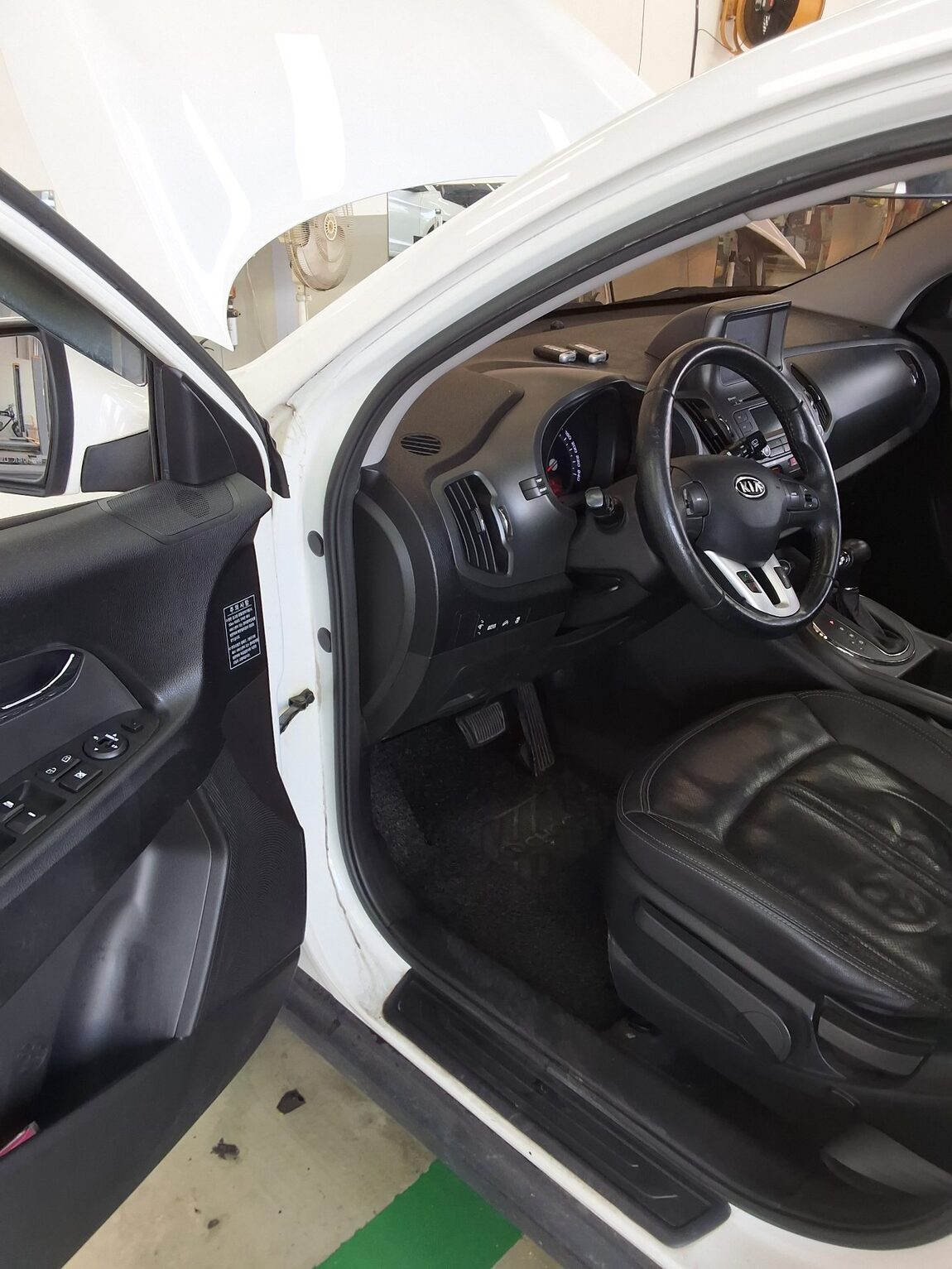 KIA SPORTAGE R DIESEL R2.0 2WD TLX LUXURY MODEL 2011 - zdjęcie 10