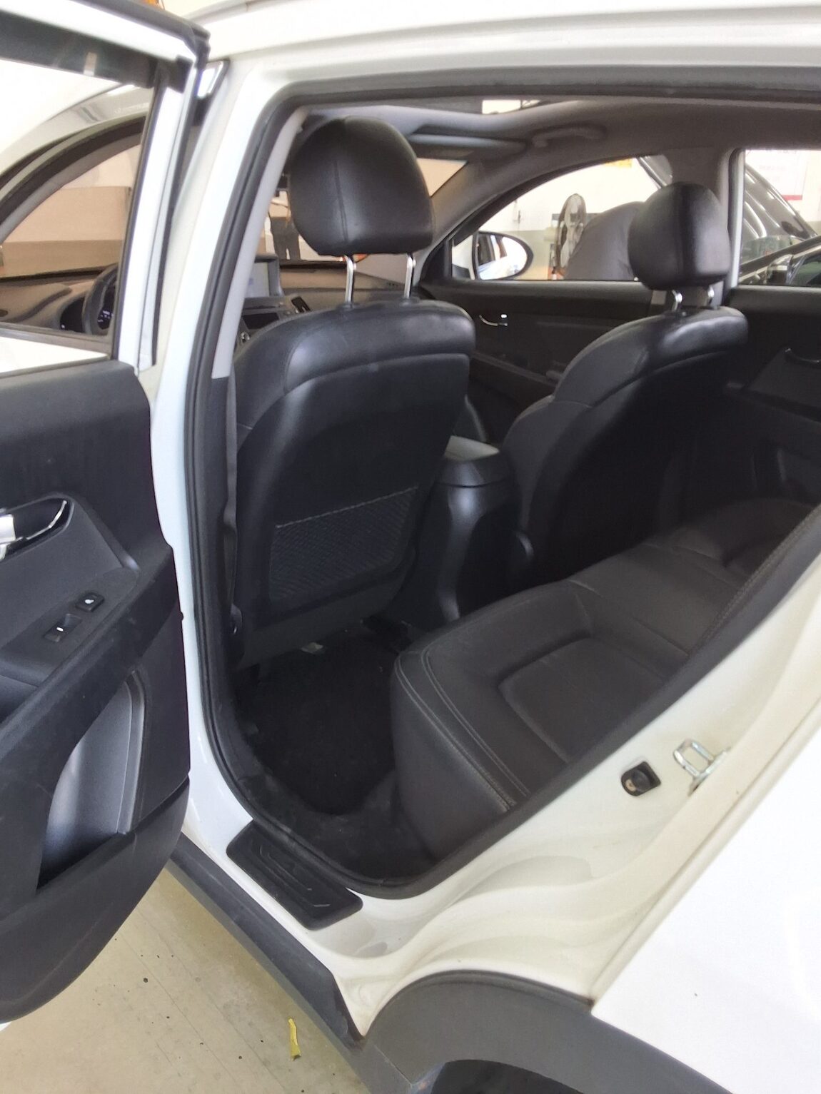 KIA SPORTAGE R DIESEL R2.0 2WD TLX LUXURY MODEL 2011 - zdjęcie 12