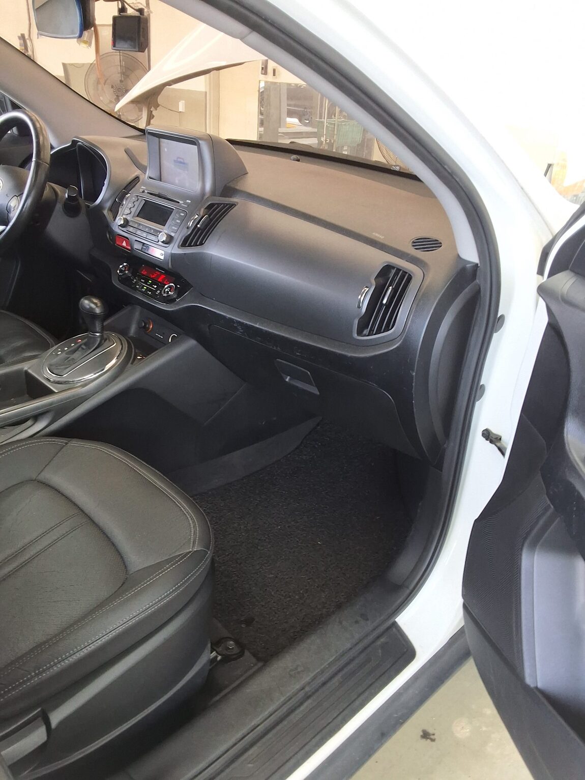 KIA SPORTAGE R DIESEL R2.0 2WD TLX LUXURY MODEL 2011 - zdjęcie 14