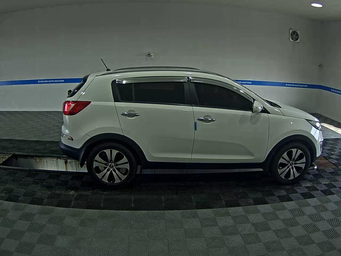 KIA SPORTAGE R DIESEL R2.0 2WD TLX LUXURY MODEL 2011 - zdjęcie 4