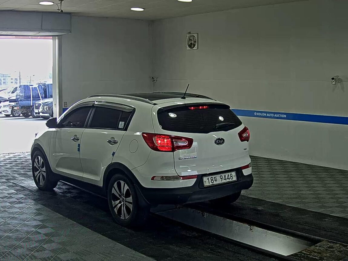 KIA SPORTAGE R DIESEL R2.0 2WD TLX LUXURY MODEL 2011 - zdjęcie 6