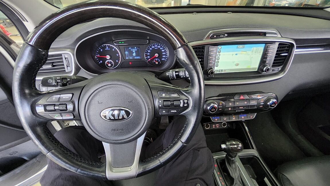 KIA ALL NEW SORENTO R2.0 2WD PRESTIGE 2016 - zdjęcie 18