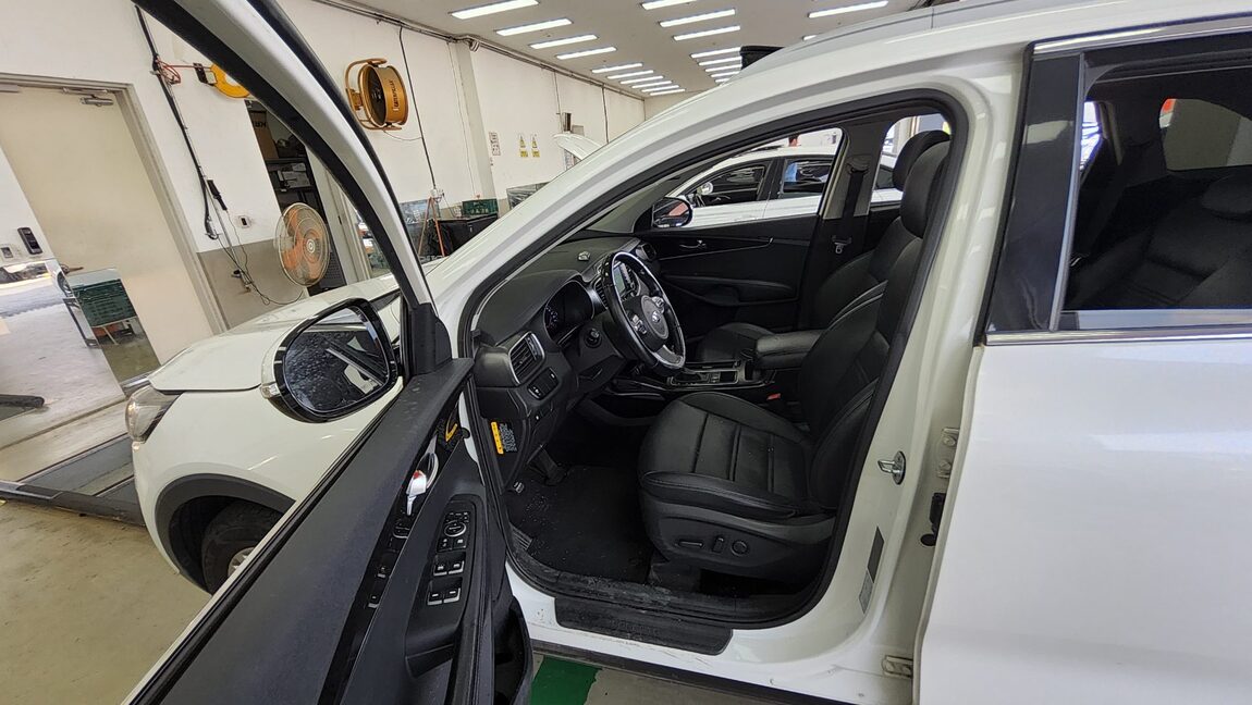 KIA ALL NEW SORENTO R2.0 2WD PRESTIGE 2016 - zdjęcie 10