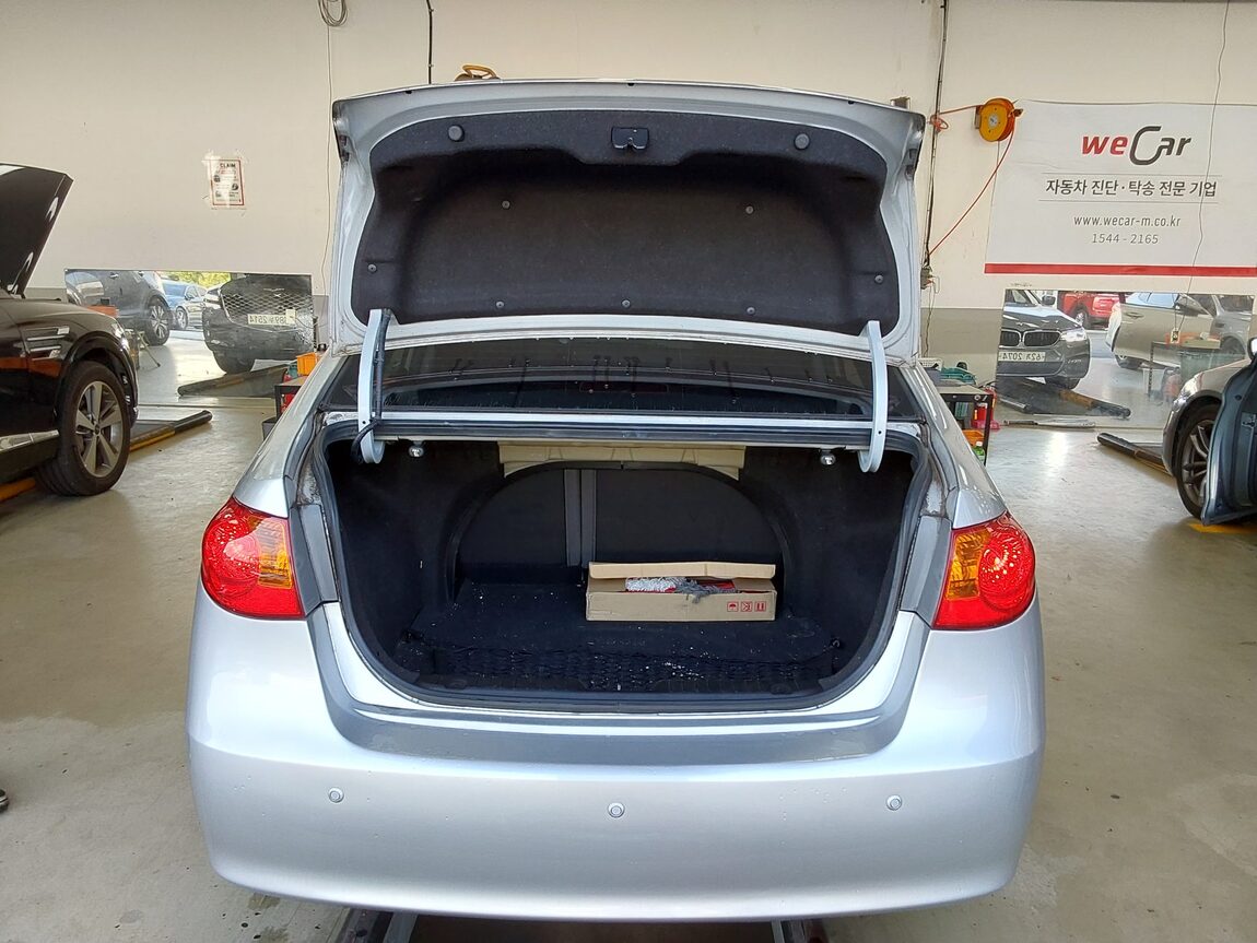 HYUNDAI AVANTE HD 1.6 VVT S16 PREMIER 2009 - zdjęcie 15
