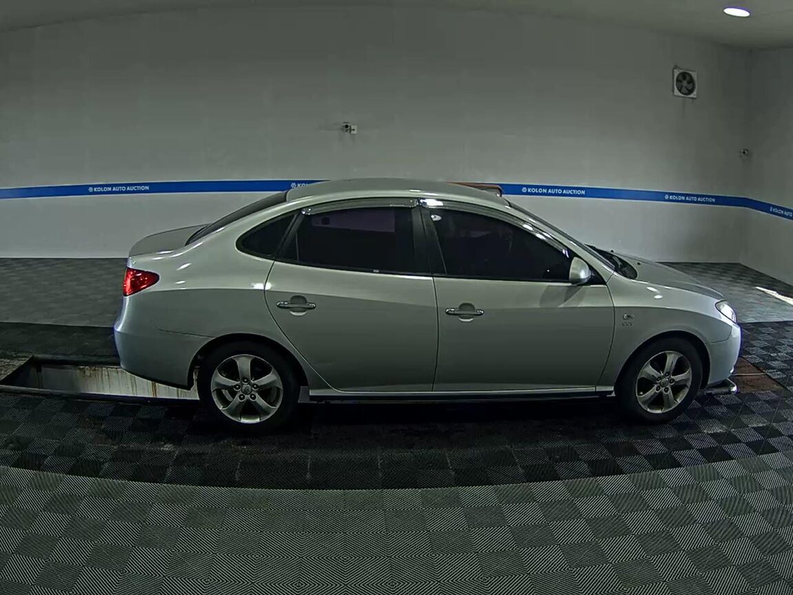 HYUNDAI AVANTE HD 1.6 VVT S16 PREMIER 2009 - zdjęcie 4