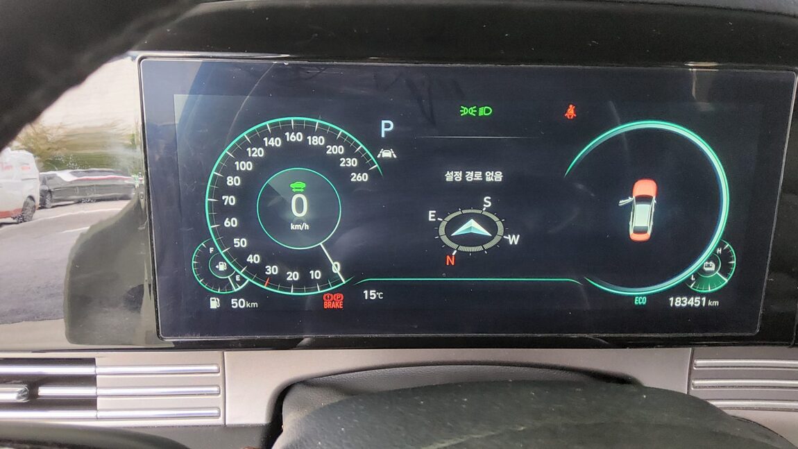HYUNDAI THE NEW GRANDEUR IG HYBRID 2.4 HEV LE BLANC 2022 - zdjęcie 9