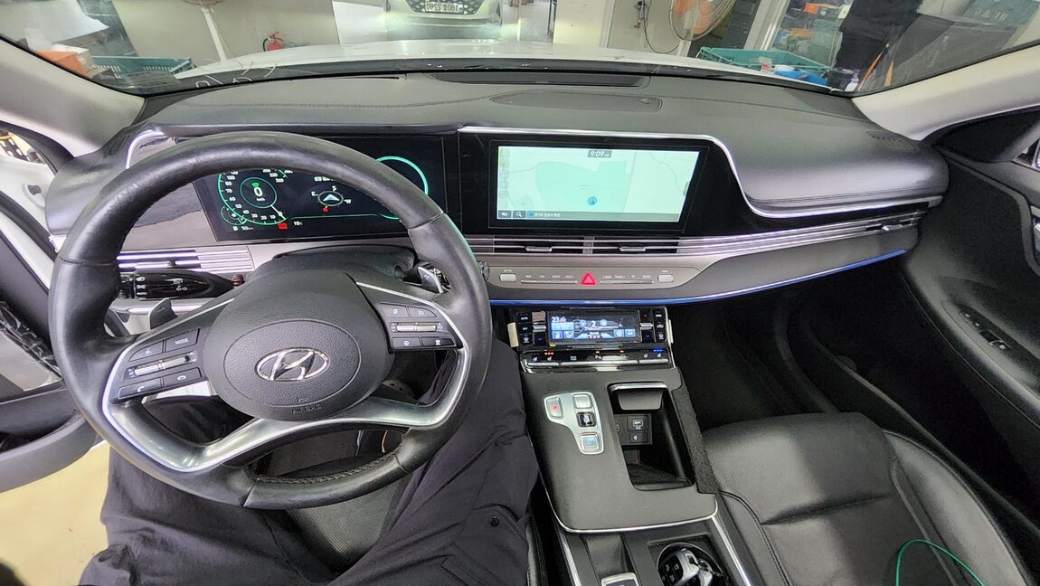 HYUNDAI THE NEW GRANDEUR IG HYBRID 2.4 HEV LE BLANC 2022 - zdjęcie 11