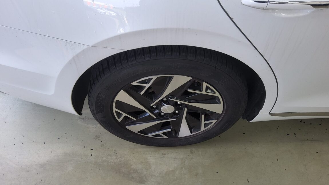 HYUNDAI THE NEW GRANDEUR IG HYBRID 2.4 HEV LE BLANC 2022 - zdjęcie 27