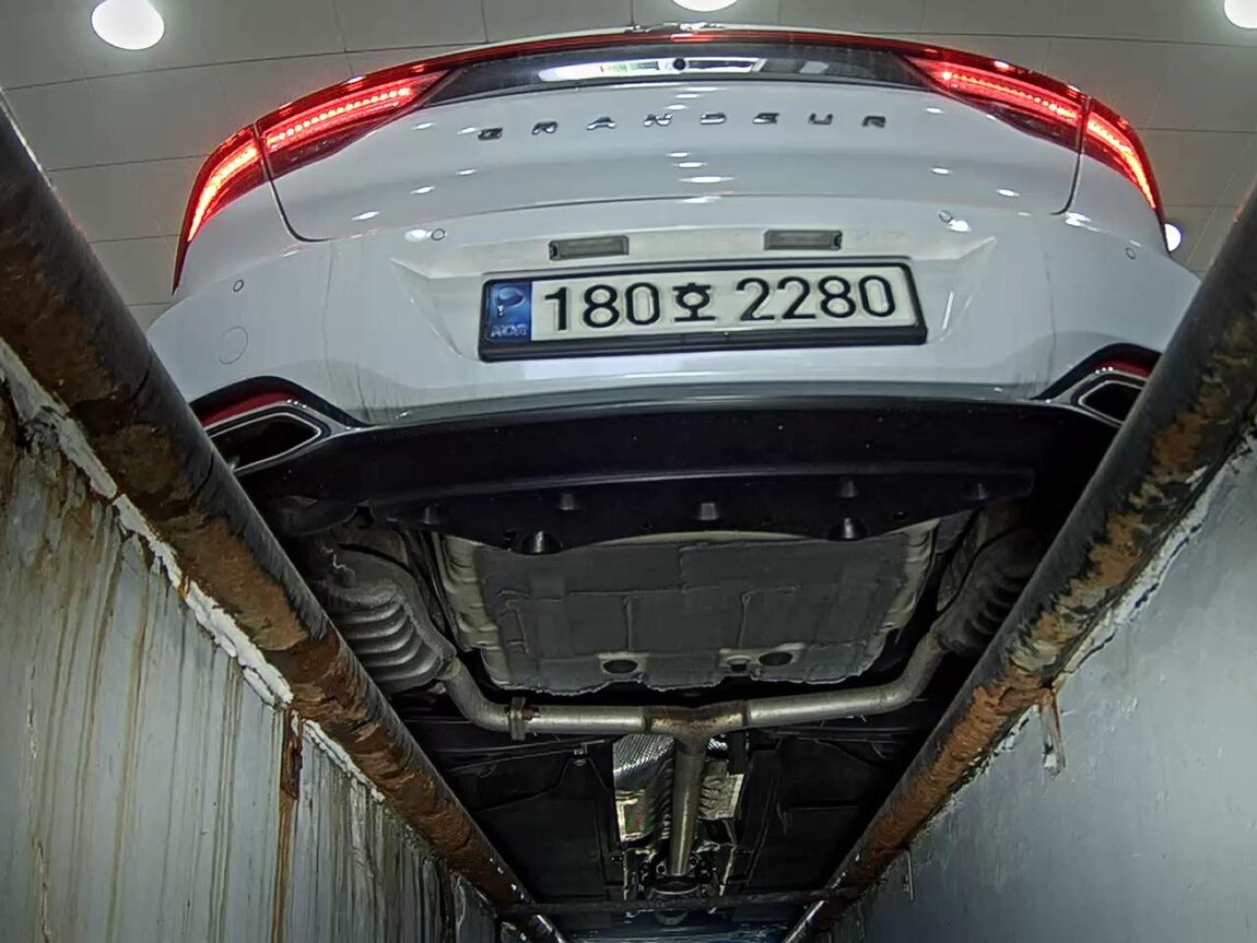 HYUNDAI THE NEW GRANDEUR IG HYBRID 2.4 HEV LE BLANC 2022 - zdjęcie 8