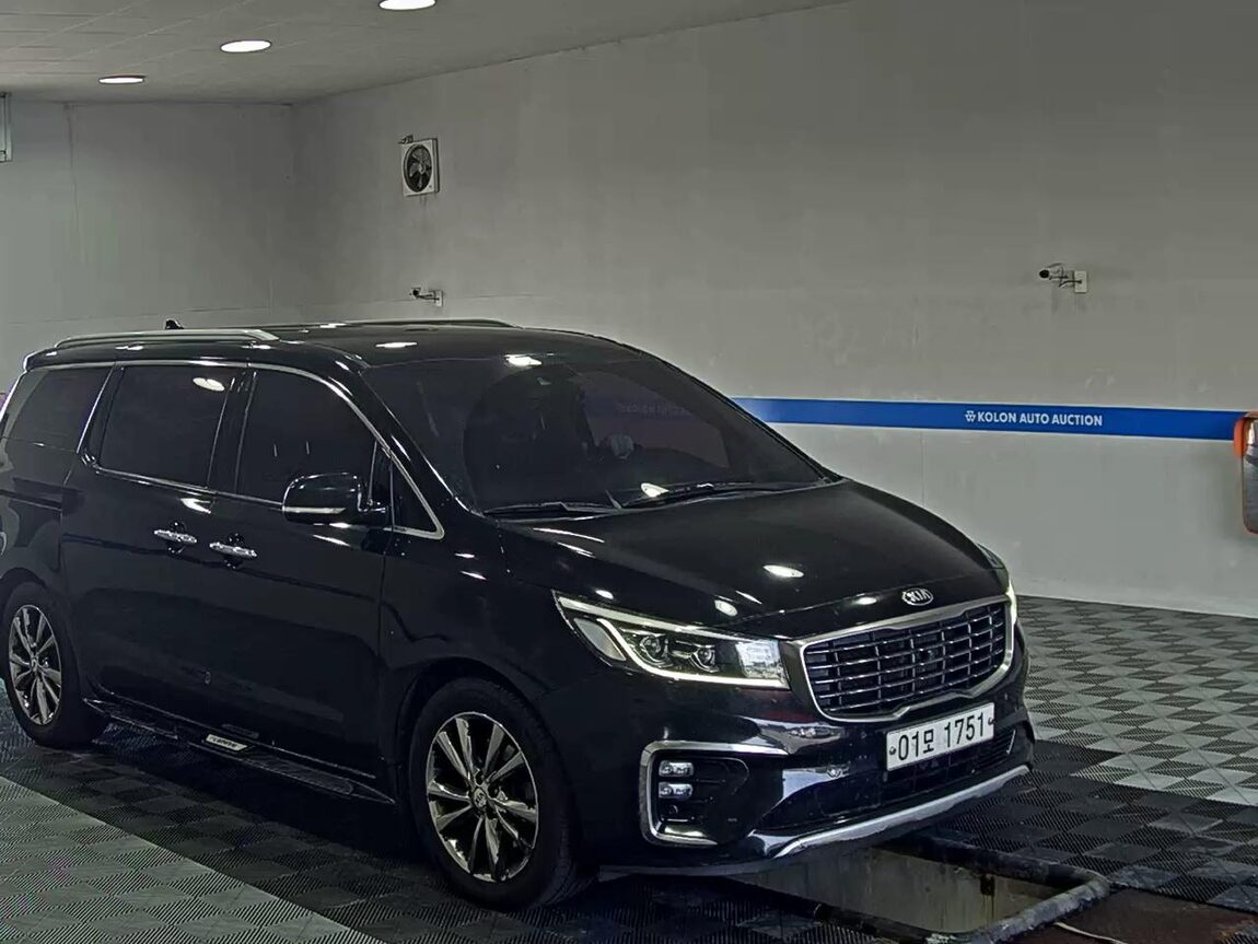 KIA THE NEW CARNIVAL 9-SEATER DIESEL NOBLESSE SPECIAL 2019 - zdjęcie 3