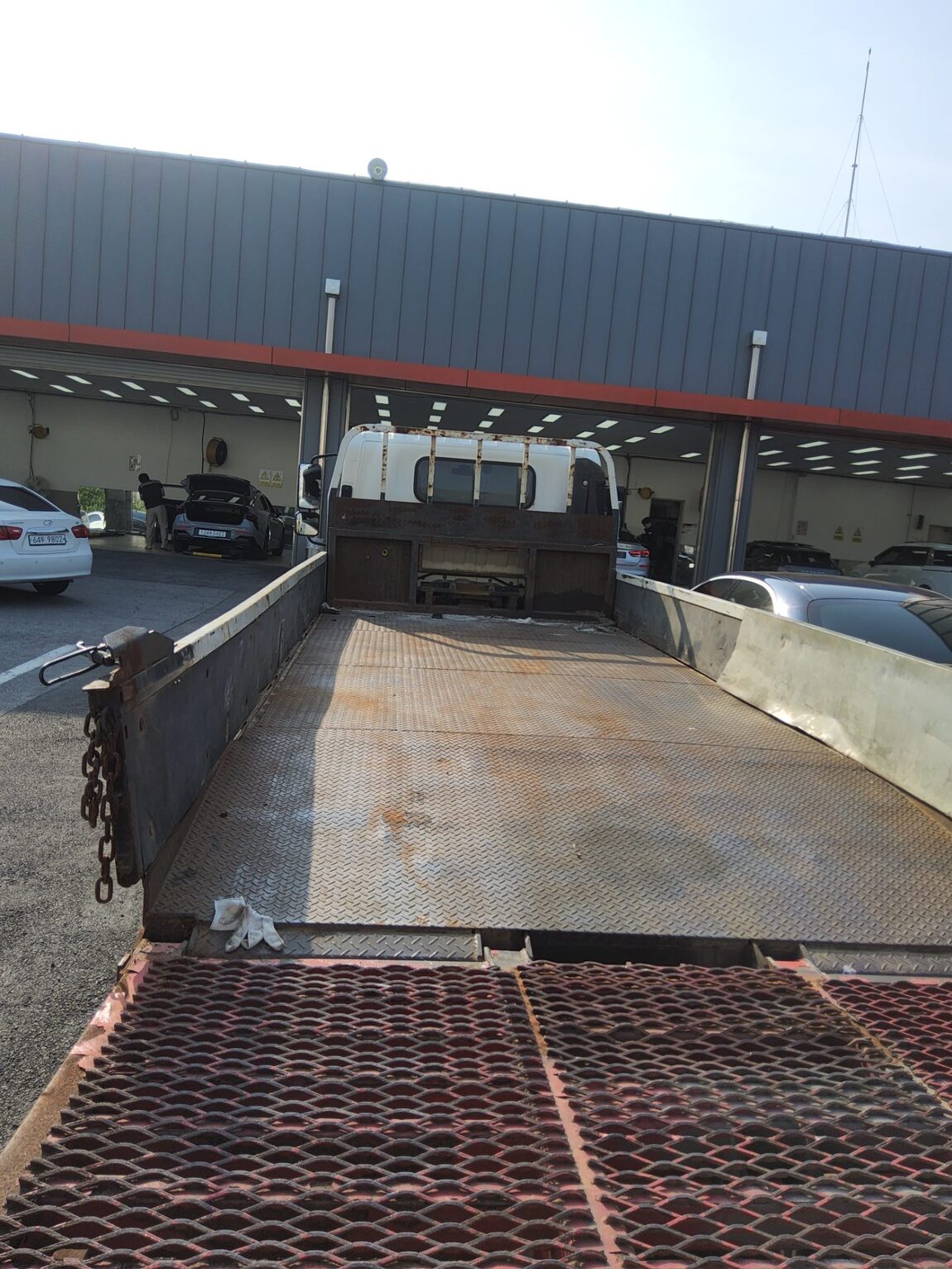 ISUZU ELF 3.5 TON CARGO LONG WHEELBASE 2019 - zdjęcie 22