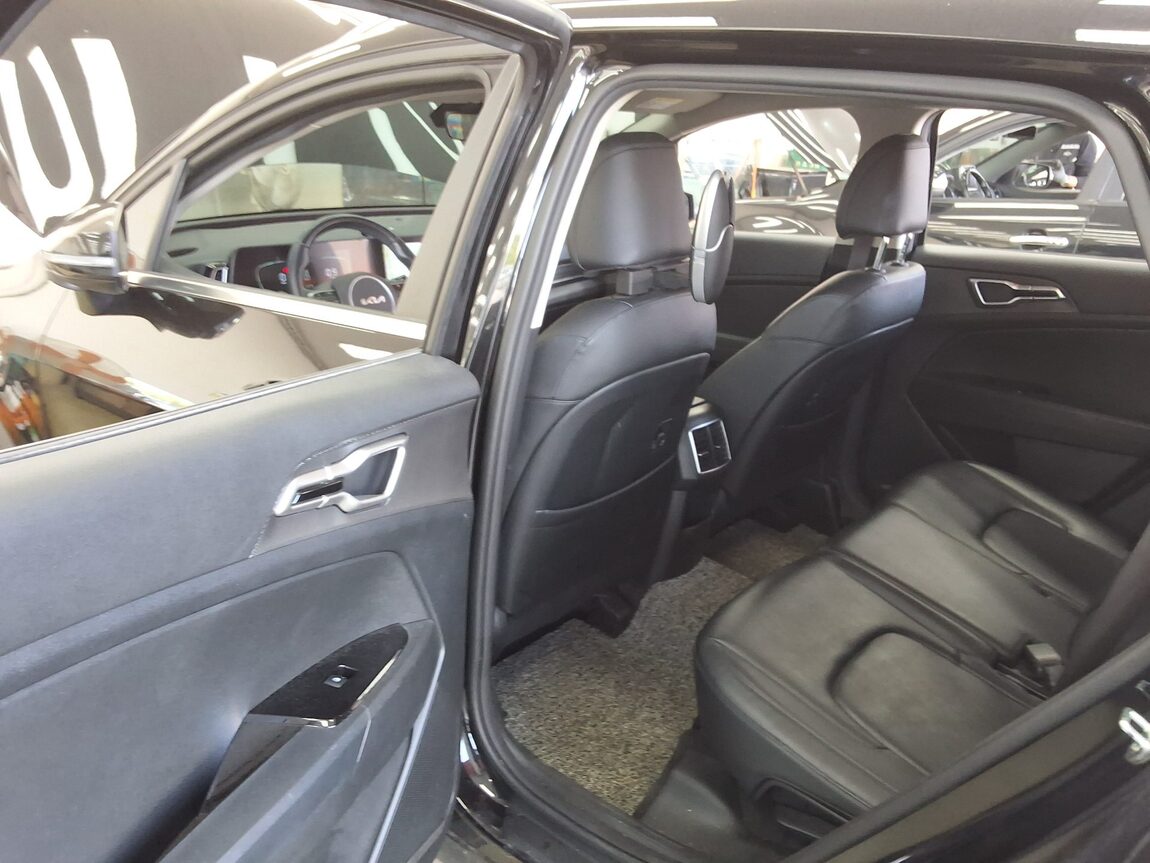 KIA THE ALL NEW SPORTAGE 2.0 DIESEL 2WD PRESTIGE 2022 - zdjęcie 12