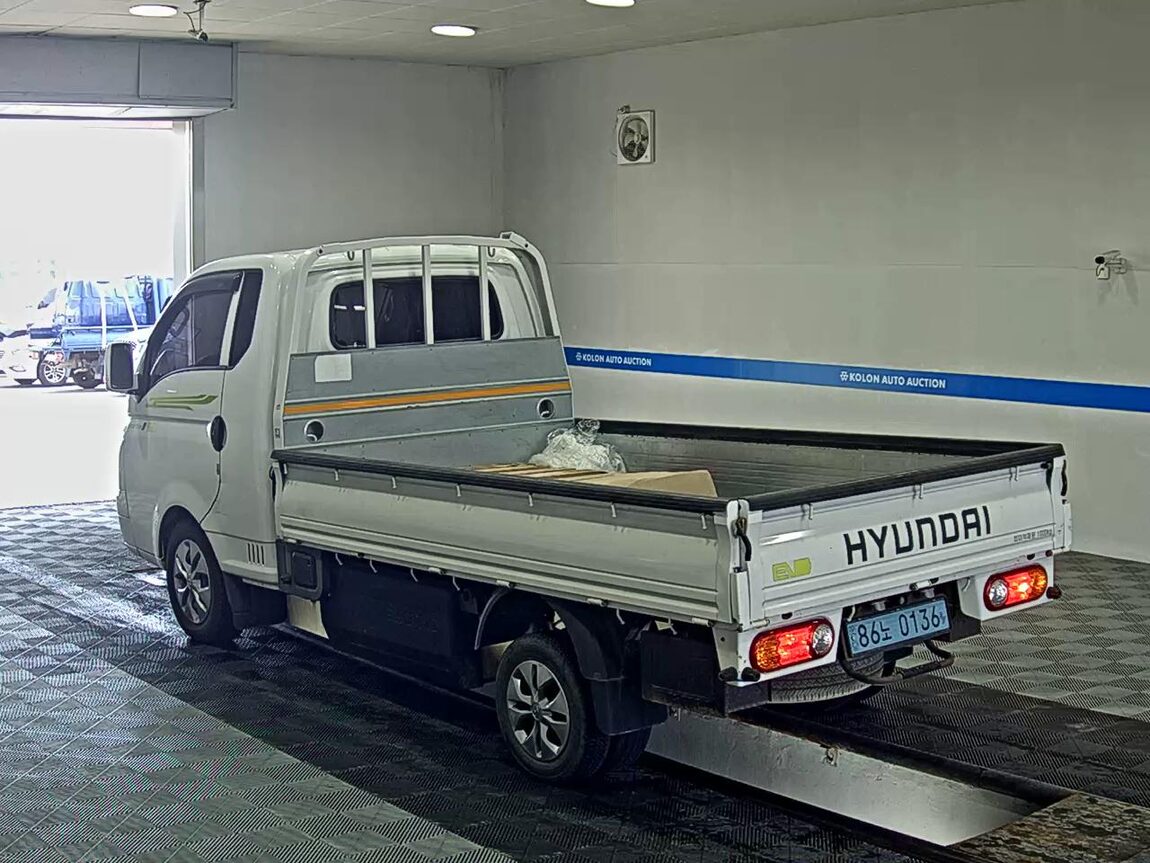 HYUNDAI PORTER II ELECTRIC CARGO SMART SPECIAL 2021 - zdjęcie 6