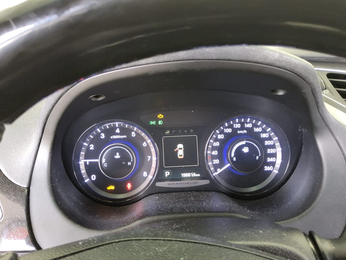 HYUNDAI GRANDEUR HG HG 300 EXCLUSIVE 2016 - zdjęcie 9