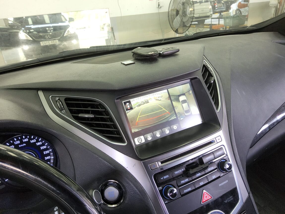 HYUNDAI GRANDEUR HG HG 300 EXCLUSIVE 2016 - zdjęcie 17