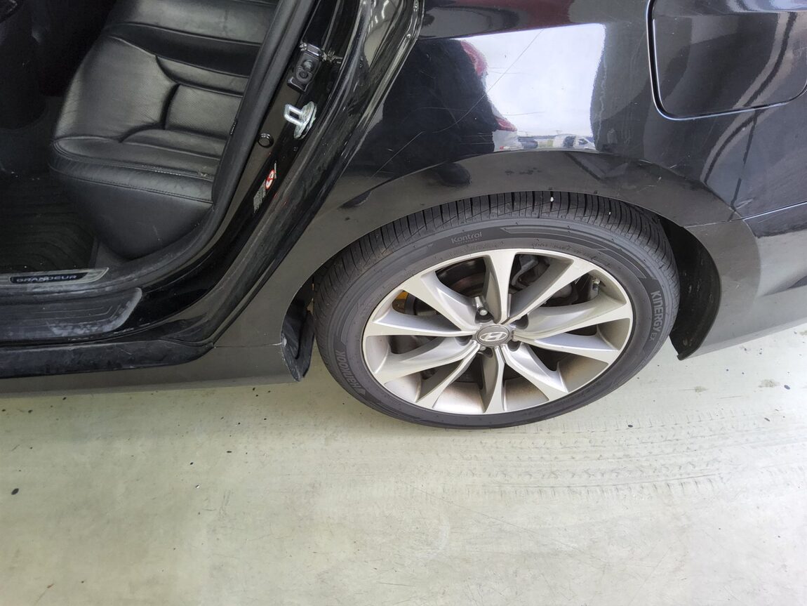 HYUNDAI GRANDEUR HG HG 300 EXCLUSIVE 2016 - zdjęcie 21