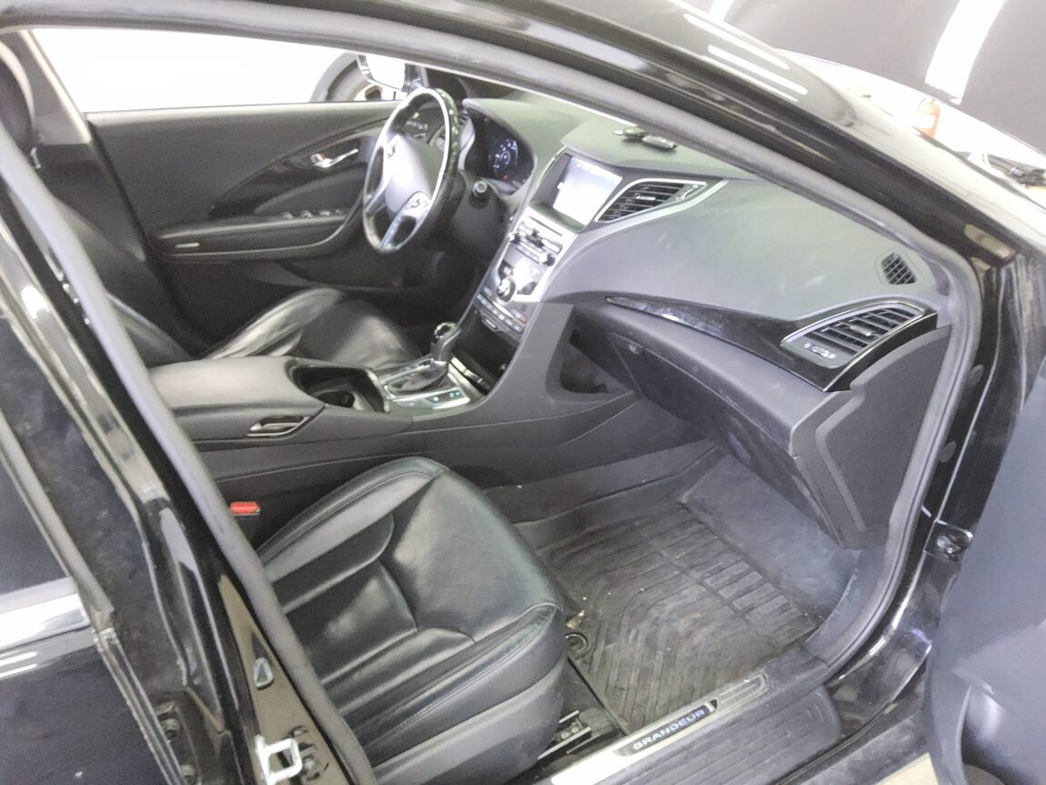 HYUNDAI GRANDEUR HG HG 300 EXCLUSIVE 2016 - zdjęcie 14
