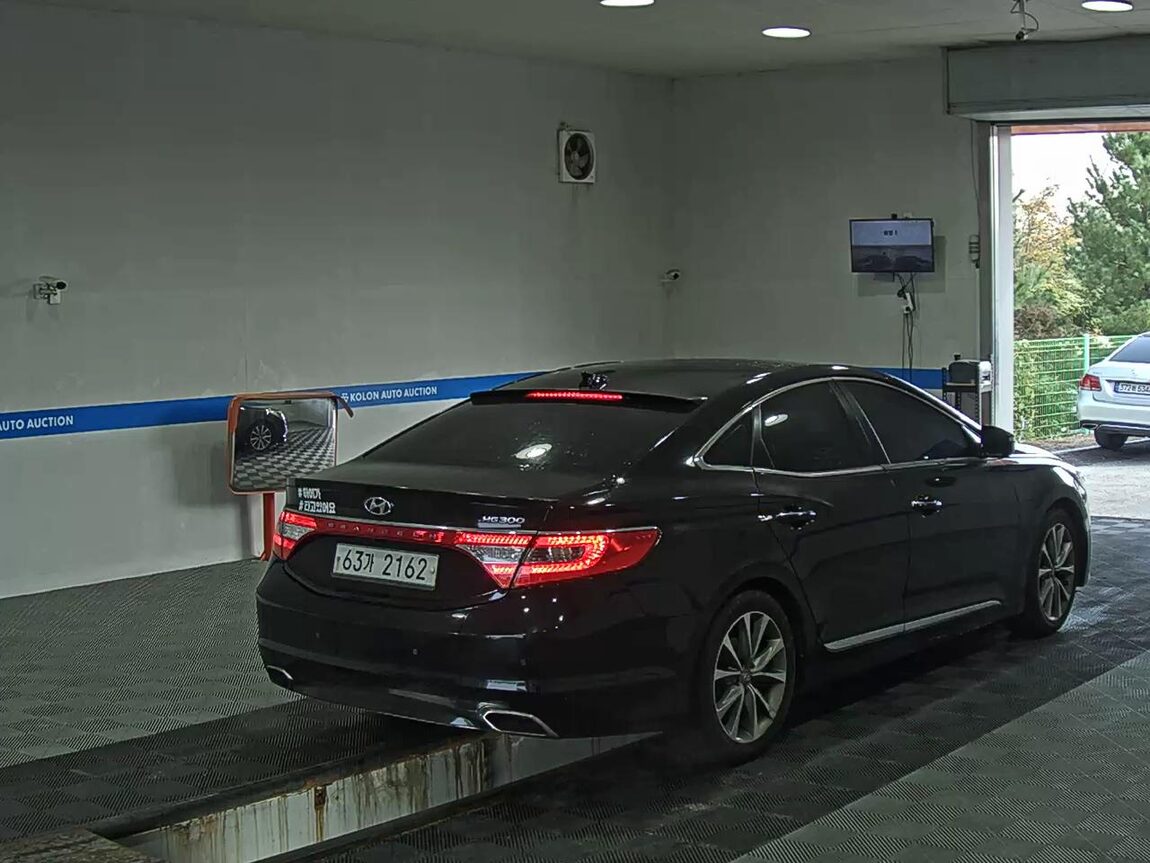 HYUNDAI GRANDEUR HG HG 300 EXCLUSIVE 2016 - zdjęcie 5