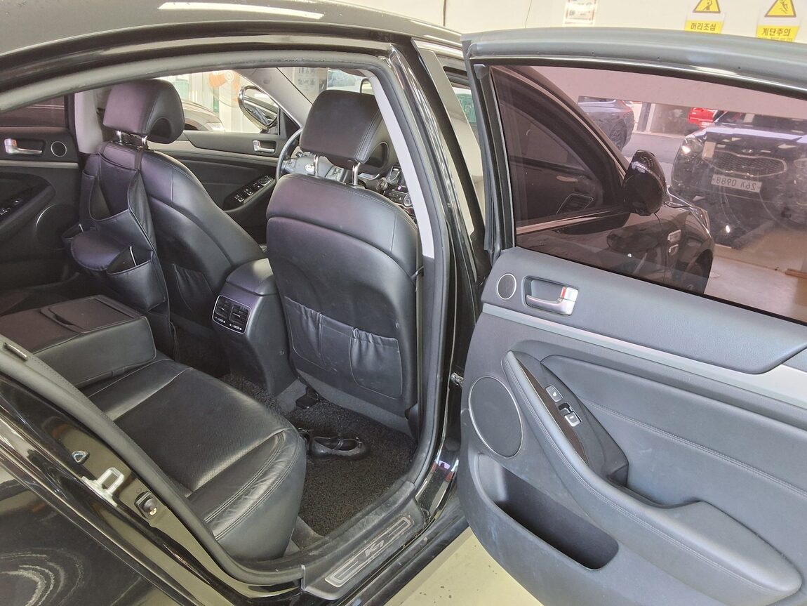 KIA K7 HYBRID 700h PRESTIGE 2015 - zdjęcie 13